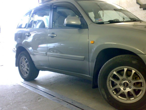 30042009043_.jpg