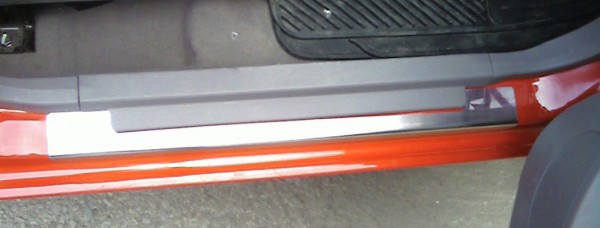 right_front_0.jpg