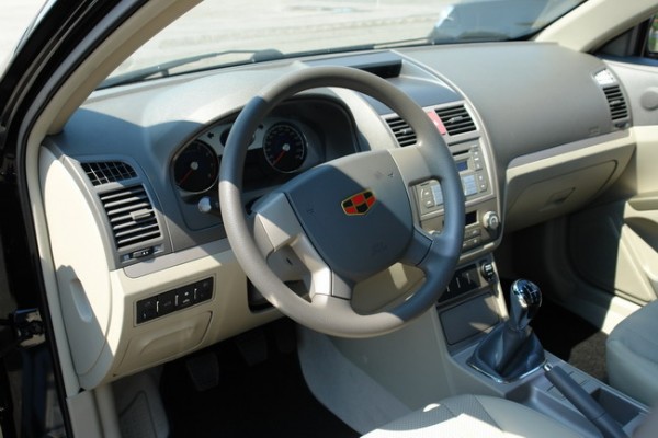 Geely Emgrand EC7_6.JPG