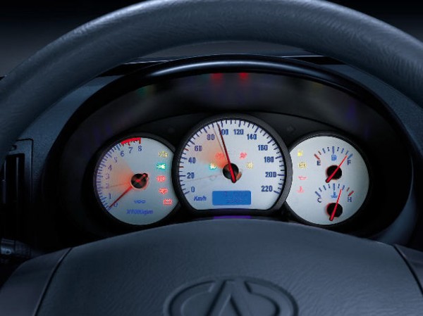 Chery_Tiggo_interior2.jpg