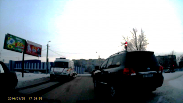 Прадо подрезавший Бумера.png